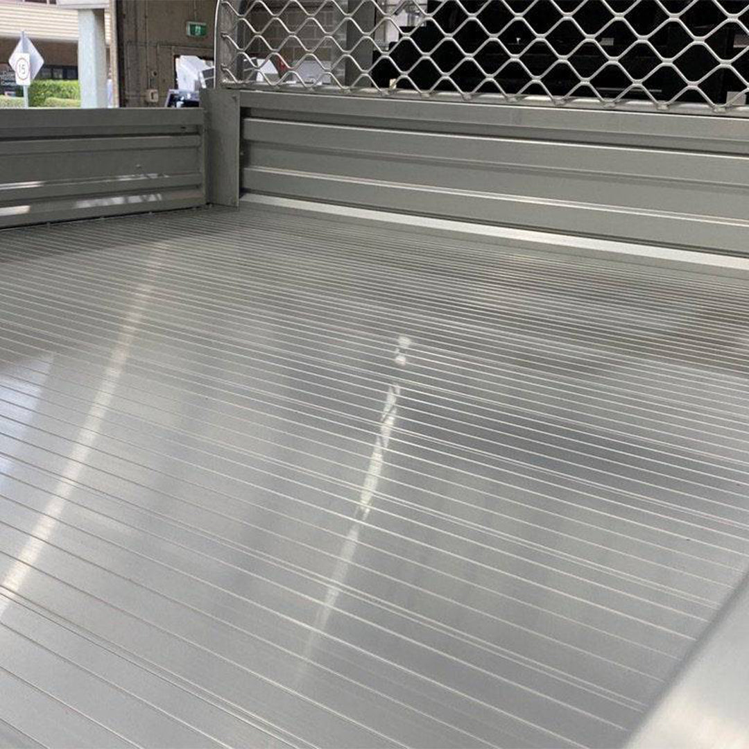 2100 SPACE CAB COMMERCIAL ALUMINIUM TRAY