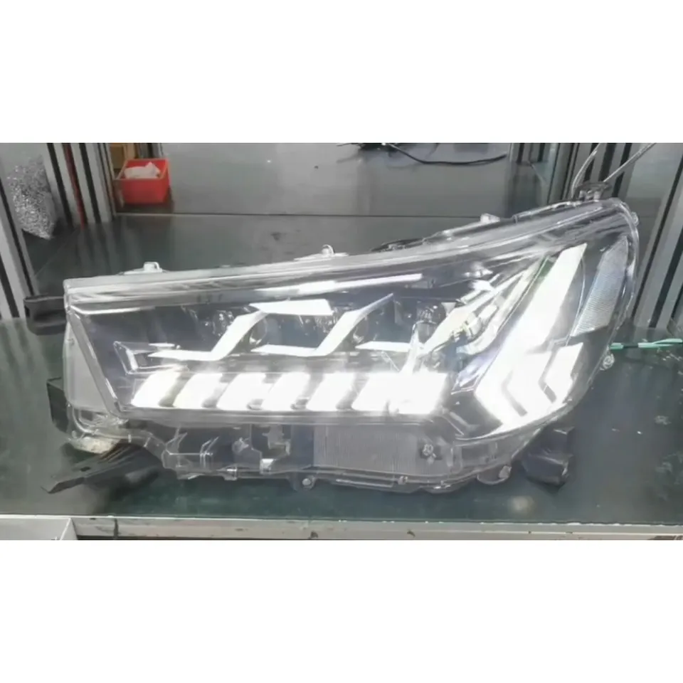 HEAD LIGHT FOR TOYOTA HILUX 2021-2023