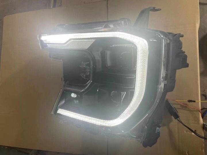 FORD RANGER T9 HEAD LIGHT 2023